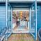 Ashcroft Loft by Timeless Stays - Stunning 3 Bedroom, 2 bathrooms, Charming central apartment featuring a balcony