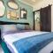 Arty Vintage Townhouse with Rooftop Shower & Sun Loungers