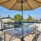 4 Bed Modern Townhouse, WFH Office, Rooftop - Seattle