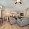 3 Mi to Lake Lake Havasu Home with Pool! - مدينة ليك هافاسو