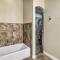 3 Mi to Lake Lake Havasu Home with Pool! - مدينة ليك هافاسو