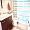 The Salt Life- Entire Home 8 Bdrm 3bath & GameRoom