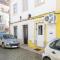 Chez Downtown Charm - Your Seaside Dream!