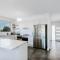 Helvetia - Modern Comfort meets Country Convenience