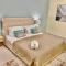 White Sage - Lakefront Apartment Amidst Parks With Lake Access - Dubai