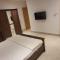 Relax Water Front Serviced Apartment (Three Bedroom) - Bijilo