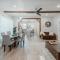 Urban Rustic Getaway - Corvallis