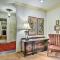 Spacious Hillsboro Home about 18 Mi to Portland!