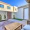 2 Mi to Old Town Home with Pool Access and Patio - Scottsdale