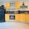 2 Zimmer Apartment, 70 qm, max 4 Pers, private Terasse, Parkplatz, Internet 250 MBit