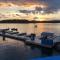 Lake Norman Experiences Waterfront Cottage with Boat Rental and Private Bar - Mooresville