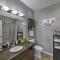 Phoenix Condo with Pool and Hot Tub - Dog Friendly! - 凤凰城