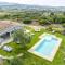 Villa Janas Luxury Villa surrounded by large park, swimming pool, parking and Wifi