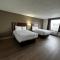 Econo Lodge Inn & Suites - Chambersburg