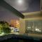 LUMINOSO piso con jacuzzi