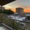 LUMINOSO piso con jacuzzi