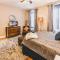 Chic & Cozy City Living Enjoy Baltimore in Style