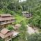 Forest falls Garden Maerim Chiangmai ตาดปลาแคมป์ออร์แกนิคฟาร์มสเตย์เชียงใหม่
