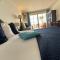Village Vacances Sainte Anne - Vue exceptionnelle Piscine et Plage Vue mer - Barbadine 1010 by Studios Barbadine