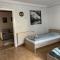 Cheap Outlet Center Apartment with Pool - Parndorf