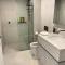 Splendid 2bd 1bth 1csp Apt - Superb CBD Location