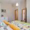 E&T apartments with a beautiful pool - Rabac