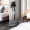 Peaceful Oasis Condo, AC, Top Floor, Secure UG Parking, Balcony, King Bed!