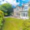Southfield is a spacious period five bed, four bath with parking - Kendal
