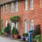 Spadgers, a flax workers cottage next to fields in a Medieval Village - Long Melford