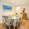 Newly-renovated, mid-terrace cottage in Porthmadog