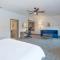 Holiday Inn Express & Suites North Dallas at Preston by IHG