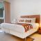 Maison Privee - Modern and Airy 2BR in Palm Jumeirah