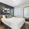 Caldwell Lux Getaway! Large Family Friendly Home - Caldwell