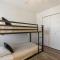 Caldwell Lux Getaway! Large Family Friendly Home