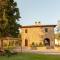 Elm Tree, Olive Brench and Cypress Farmhouse Apartments With Pool - Happy Rentals - Panicale