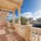 Maison Privee - Palm Jumeirah Beach Front XL Villa with Private Pool