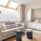 Home Art Apartments Salamanca