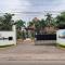 Ocean view with free beach access, pool and water park Ocean view with free beach access, pool and water park