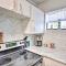 Ormond Beach Retreat with Deck - Steps to Ocean! - شاطئ أورموند