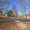 Lakefront Grove Cabin Near Fishing Dock and Pool - Grove