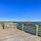 Atlantic Beach Home with Decks and Fire Pit - 大西洋滩