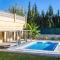 Villa Valle Mar - sea view, heated pool, steps to the beach