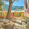 Bisbee Home Fantastic Views and Walkable Location!