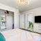 Deco Townhouse - 3 bedroom 2 story private home