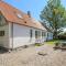 4 Bedroom Stunning Home In Sams - Brundby