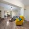 Enattica Syntagma Living