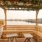 Live By The Water 2-Bed-Apt With FAST Wi-Fi And Secured - Amuwo