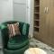 Live By The Water 2-Bed-Apt With FAST Wi-Fi And Secured - Amuwo