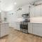 The Explorer! Extra Game Room, Fire pit Sleeps 10!