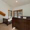 Cascade Village - Townhome 2D